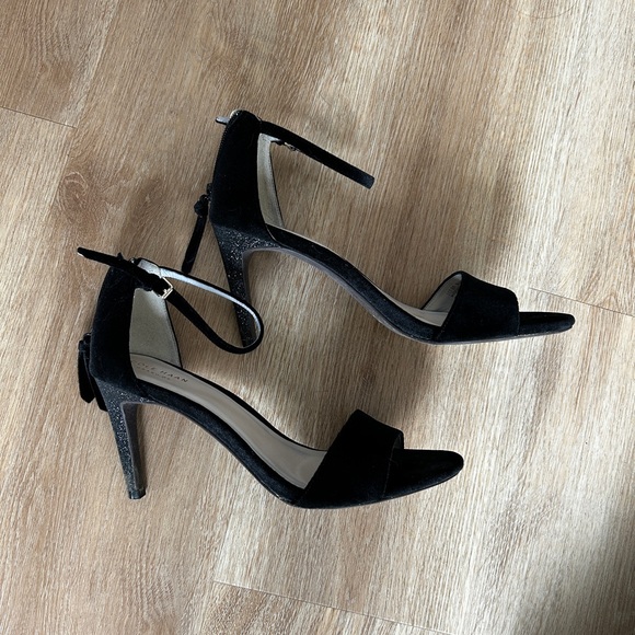 Cole Haan Black Stiletto Heels Elegant Design - Picture 3 of 5